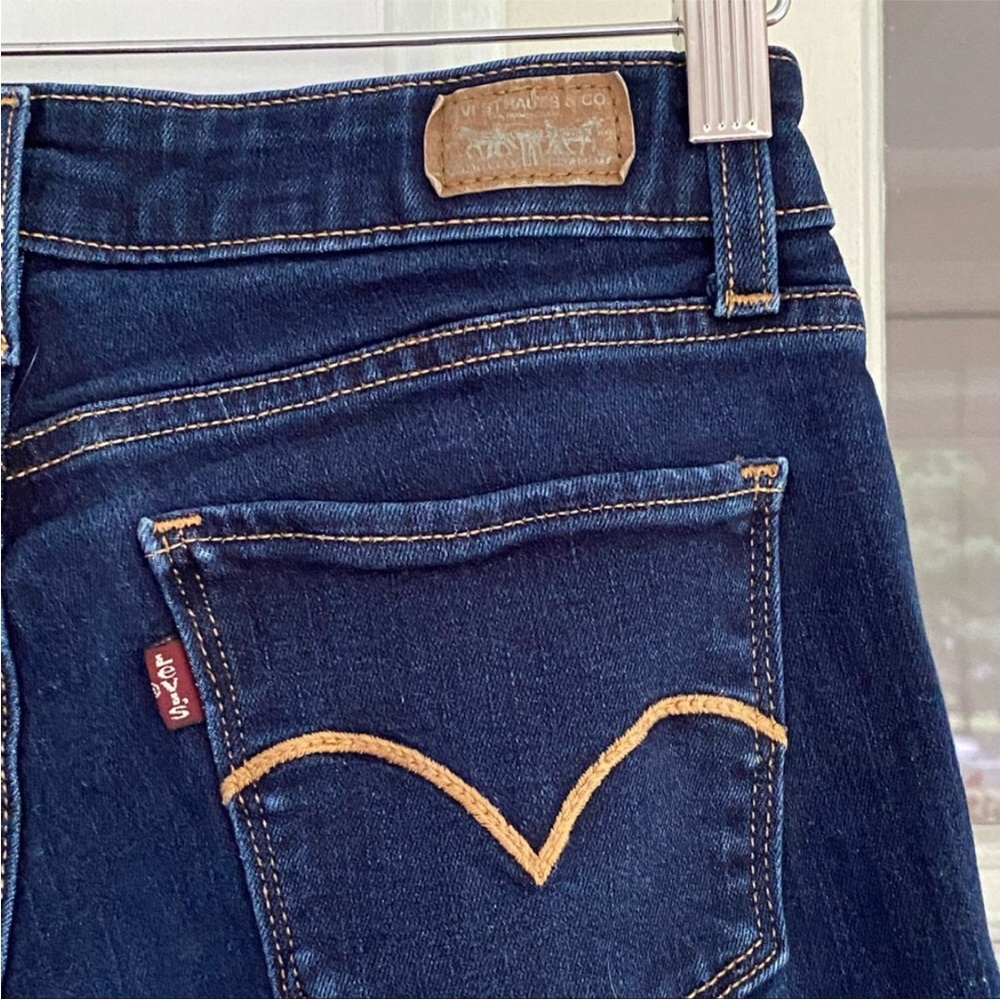 Levi's Jeans - Picture 12 of 13